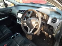 Honda STREAM лот № 30419 оценка 3.5  с аукциона в Японии 8