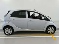 Mitsubishi I-MIEV лот № 9218 оценка 3.5  с аукциона в Японии 2