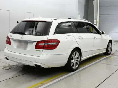 Mercedes-Benz E CLASS WAGON