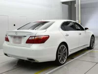 Lexus LS лот № 30449 оценка R  с аукциона в Японии 1