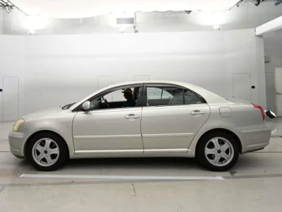 Toyota AVENSIS SEDAN