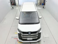 Toyota NOAH лот № 30456 оценка 4.5  с аукциона в Японии 6