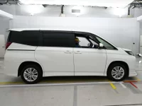 Toyota NOAH лот № 30456 оценка 4.5  с аукциона в Японии 2