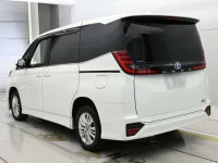 Toyota NOAH лот № 30456 оценка 4.5  с аукциона в Японии 5