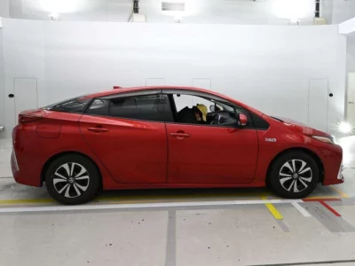 Toyota Prius PHV