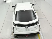 Toyota PRIUS PHV лот № 36275 оценка 4  с аукциона в Японии 7