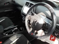 Toyota PRIUS PHV лот № 36275 оценка 4  с аукциона в Японии 8