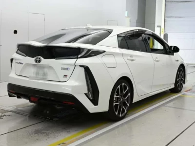 Toyota Prius PHV