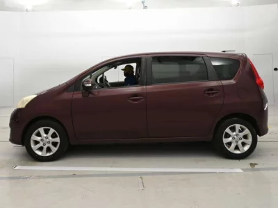 Toyota PASSO SETTE
