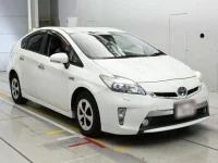 Toyota PRIUS PHV лот № 10178 оценка 3.5  с аукциона в Японии 4