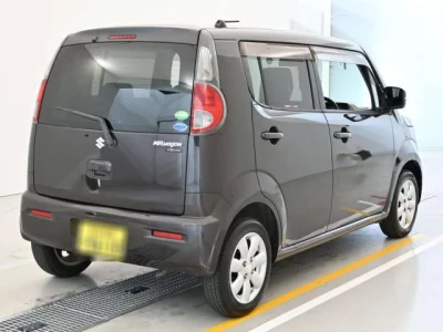 Suzuki MRWAGON