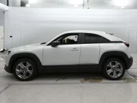 Mazda MX-30 лот № 36421 оценка 5  с аукциона в Японии 3