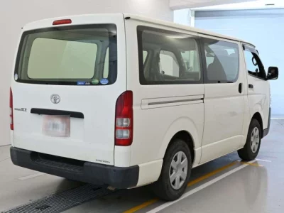 Toyota REGIUS ACE VAN