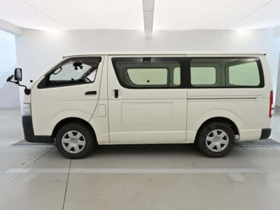 Toyota REGIUS ACE VAN