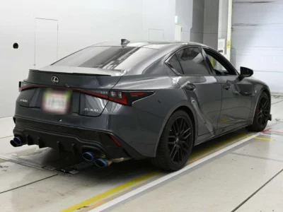 Lexus IS
