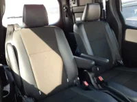 Toyota NOAH лот № 30501 оценка 4  с аукциона в Японии 9