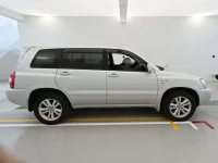 Toyota KLUGER лот № 90480 оценка 3.5  с аукциона в Японии 1