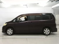 Nissan SERENA лот № 30475 оценка 3  с аукциона в Японии 3
