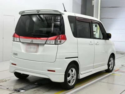 Mitsubishi DELICA D2