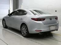 Mazda MAZDA3 лот № 20311 оценка 3.5  с аукциона в Японии 5