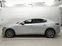Mazda MAZDA3 лот № 20311 оценка 3.5  с аукциона в Японии 3
