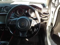 Suzuki SWIFT лот № 30534 оценка 4  с аукциона в Японии 8