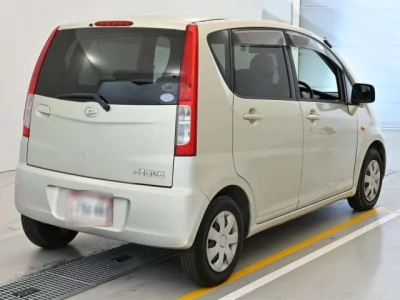 Daihatsu MOVE  с аукциона в Японии