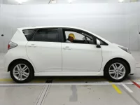 Toyota RACTIS лот № 36425 оценка 4.5  с аукциона в Японии 2