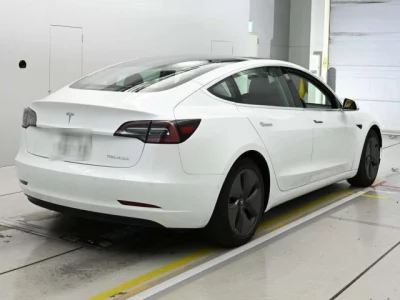 Tesla MODEL3