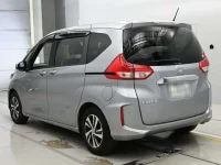 Honda FREED лот № 30604 оценка 4  с аукциона в Японии 5