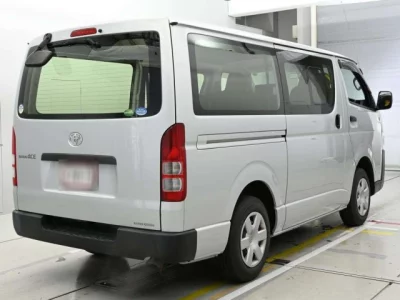 Toyota REGIUS ACE VAN