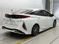 Toyota PRIUS PHV лот № 30653 оценка R  с аукциона в Японии 1
