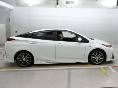 Toyota Prius PHV