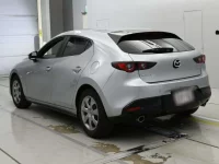 Mazda MAZDA3 лот № 30579 оценка 3.5  с аукциона в Японии 5