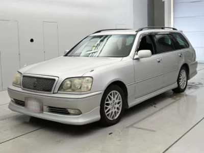 Toyota CROWN ESTATE