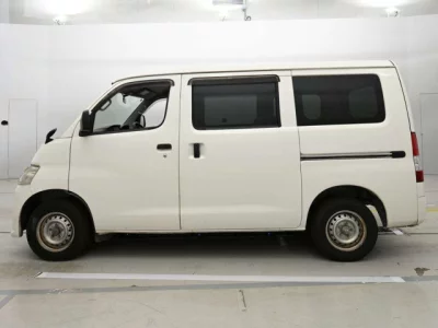 Toyota LiteAce Van