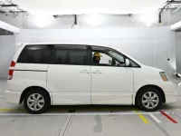 Toyota NOAH лот № 10209 оценка 3.5  с аукциона в Японии 2