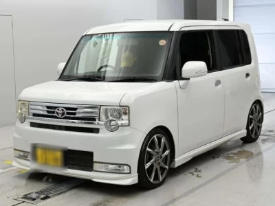 Toyota Pixis Space