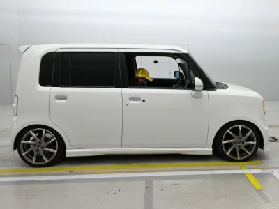 Toyota Pixis Space