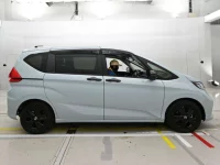 Honda FREED лот № 30599 оценка R  с аукциона в Японии 2