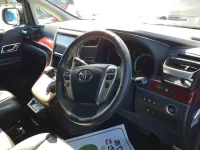 Toyota VELLFIRE лот № 30586 оценка 4  с аукциона в Японии 8