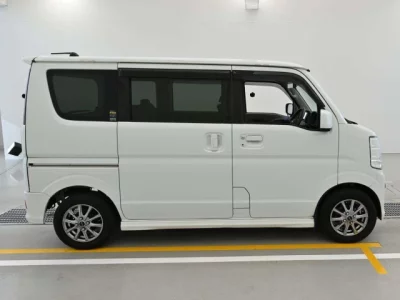 Nissan CLIPPER RIO  с аукциона в Японии