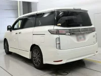 Nissan ELGRAND лот № 33384 оценка 3.5  с аукциона в Японии 5