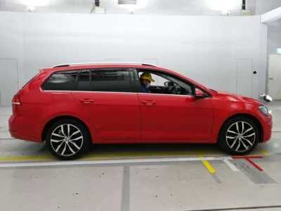 Volkswagen GOLF VARIANT