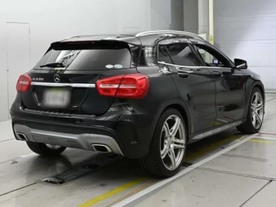 Mercedes-Benz GLA CLASS