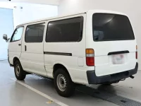 Toyota HIACE VAN лот № 40167 оценка 3  с аукциона в Японии 5