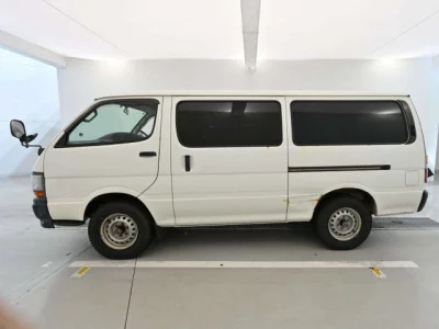 Toyota HIACE VAN  с аукциона в Японии
