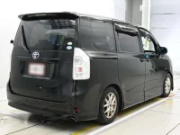 Toyota NOAH лот № 10271 оценка 3.5  с аукциона в Японии 1