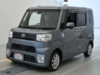 Toyota PIXIS MEGA