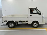 Toyota PIXIS TRUCK лот № 9326 оценка 4  с аукциона в Японии 2